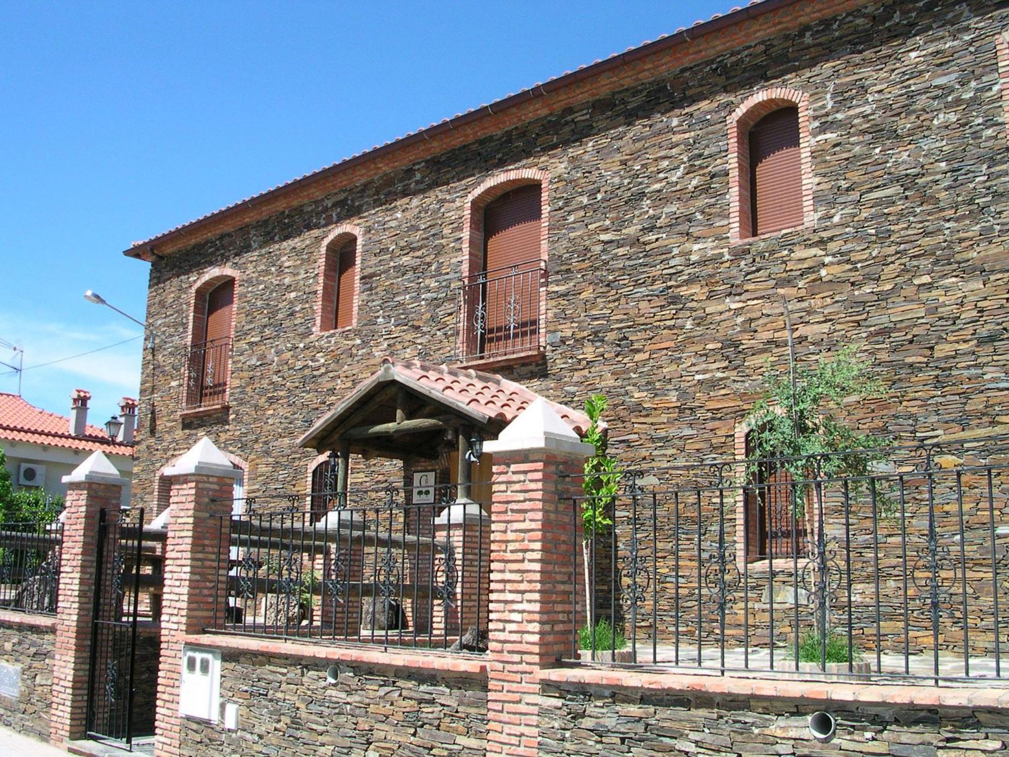 Casa Rural Peña Falcón Torrejón el Rubio Exterior foto