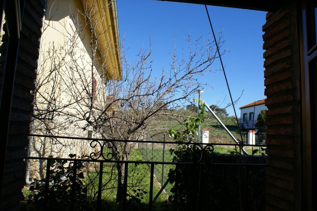 Casa Rural Peña Falcón Torrejón el Rubio Exterior foto