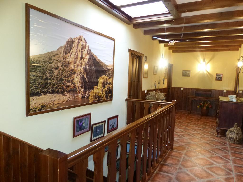 Casa Rural Peña Falcón Torrejón el Rubio Exterior foto