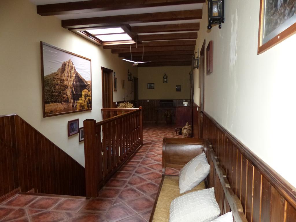 Casa Rural Peña Falcón Torrejón el Rubio Exterior foto