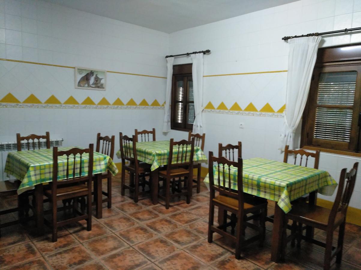Casa Rural Peña Falcón Torrejón el Rubio Exterior foto